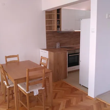Apartment Centralni Hali *
