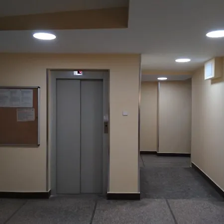 Centralni Hali Apartment *